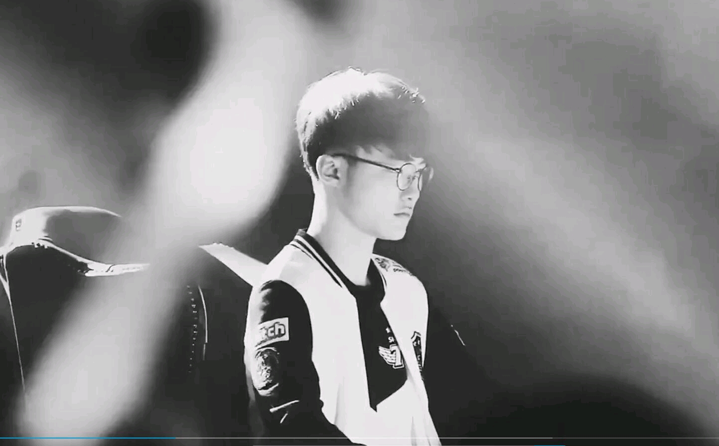 里程碑献大 里程碑献大